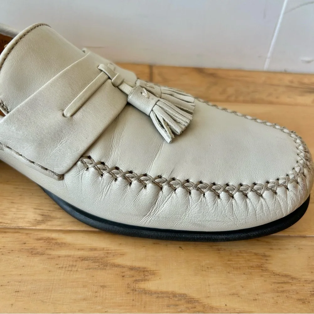Bally Sanzio U Leather Loafer with Tassels size 11 D Cream Bone Made in Italy